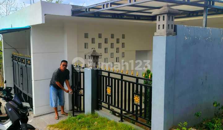 Villa Style 3-Bedroom House With Swimming Pool Near The Beach Kunutambahan Bali 2