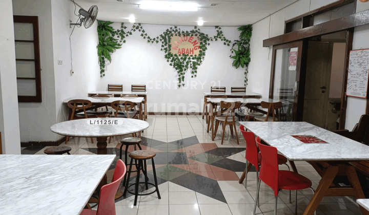 Ready-to-Use Shop House for Business in Strategic Location, Riau Bandung 1