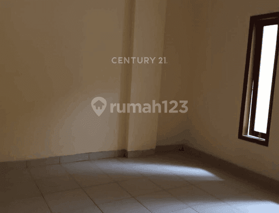 DISEWA RUKO 25 LANTAI DENGAN LOKASI YANG STRATEGIS DI KARAPITAN 2