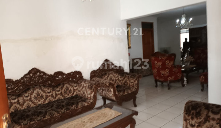 Dijual Rumah Lama Laswi Sayap Riau, Lokasi Strategis 2