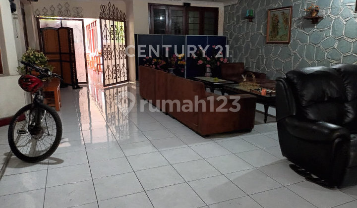 Rumah Jalan Laswi  Strategis, Cocok Untuk Cafe , Kantor 