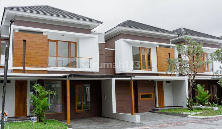 Rumah Mewah, 5 Menit Sleman City Hall, Automated Gate System 1