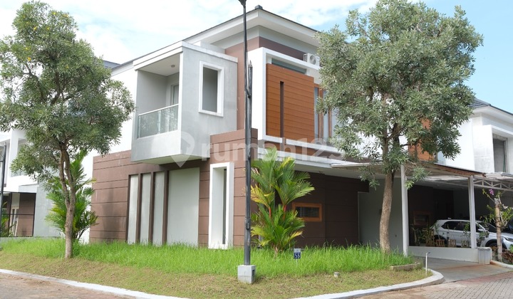 Custom Design, 5 Minutes to Denggung Garden, Bale Wangsa Residence