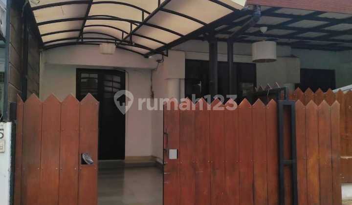 Rumah Bagus Nyaman Dan Asri Sektor 9 Bintaro