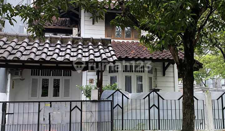 Dijual Cepat Rumah Hook Lokasi Strategis Sektor 5 Bintaro 2