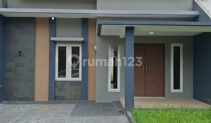 Dijual Rumah Renovasi di Alam Sutera 2