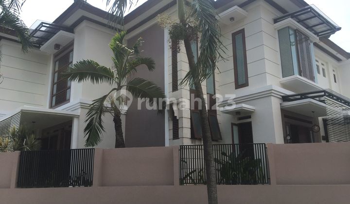 Dijual Rumah Hook Bagus 2 Lantai Sektor 3 Bintaro