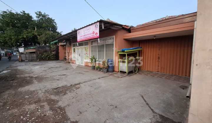 Dijual Rumah Lokasi Pinggir Jalan Raya Cocok Untuk Usaha