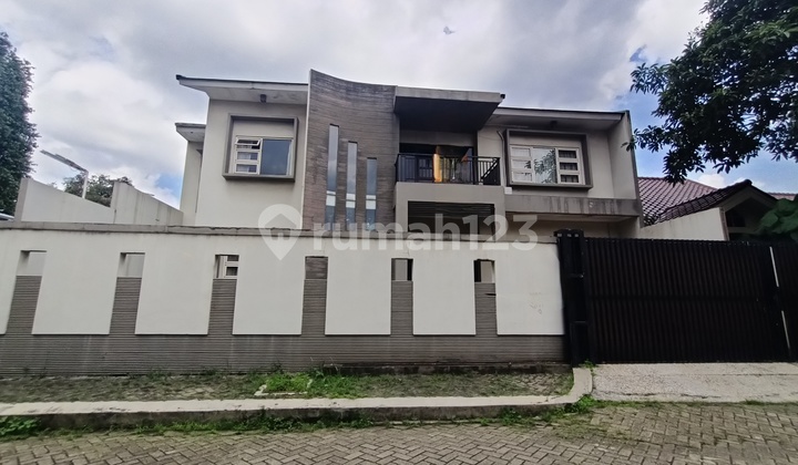 For Sale Nice 2-Story Villa in Serpong BSD 2