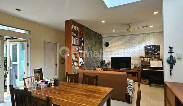 Dijual Rumah Nyaman Terawat di Sektor 9 Bintaro 2