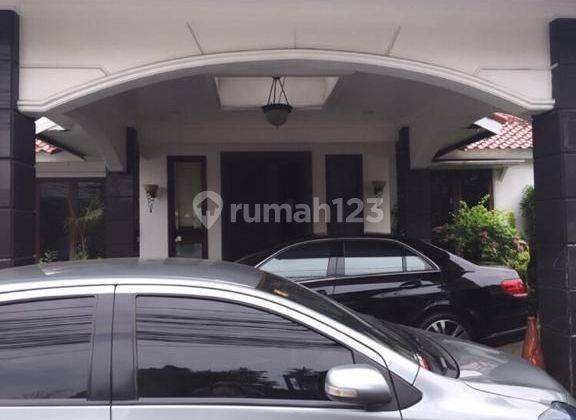 Rumah 2 Lantai Lokasi Bagus Dijadikan Tempat Usaha 2