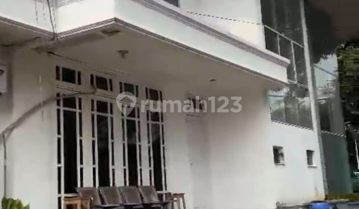 Rumah 2 Lantai Bisa Dijadikan Tempat Usaha Di Lebak Bulus