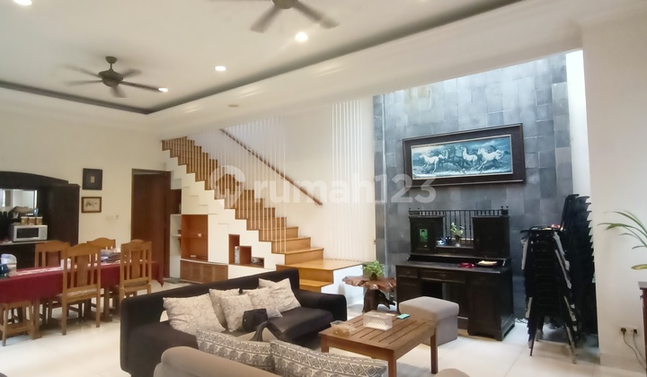 Dijual Cepat Rumah Bagus Terawat Kebayoran Lama Jakarta Selatan 2