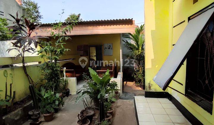 Dijual Rumah Hoek Duta Bintaro 2