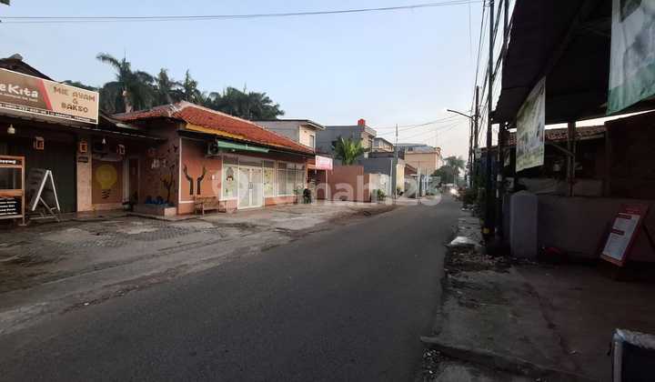 For Sale House Location Beside Main Road Suitable for Business 2