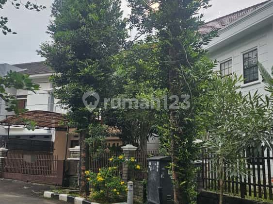 Rumah Modern Asri dengan Lahan Luas Bintaro Pesanggrahan 2