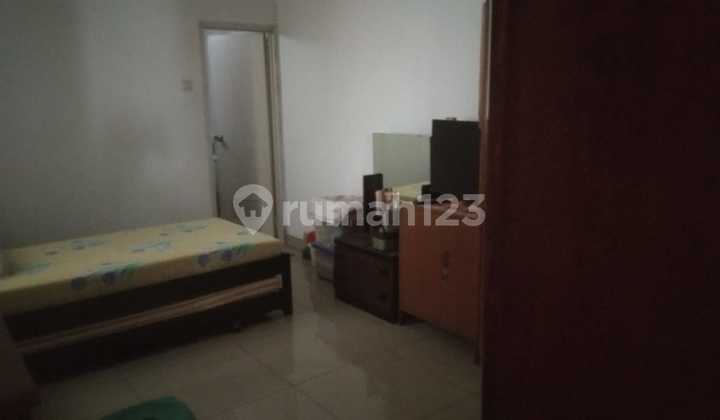 2-Story House Ready for Occupancy in Kebon Jeruk, West Jakarta 2