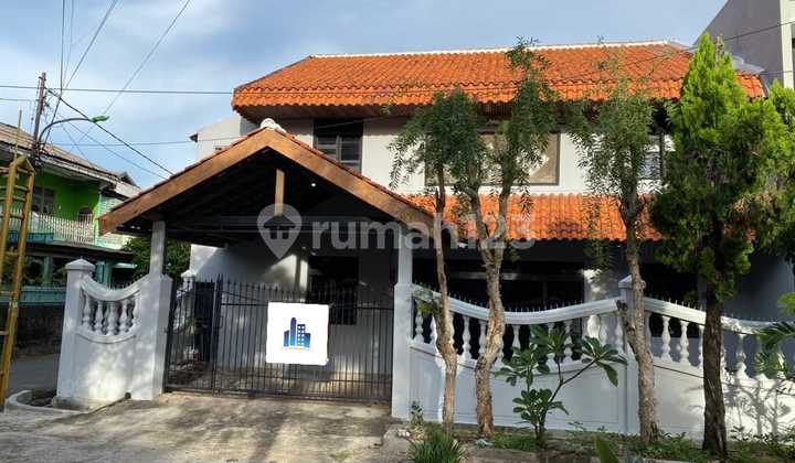 For Sale 2-Story Good House Ready to Live In Kayu Putih, East Jakarta