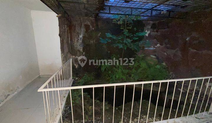 Dijual Murah Rumah Tua di Bsd Serpong 2