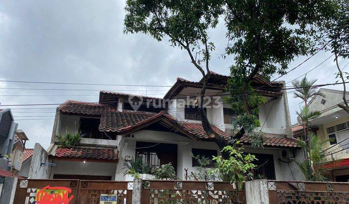 Di Jual Rumah Dua Setengah Lantai, Meruya Selatan, Jakarta Barat 2