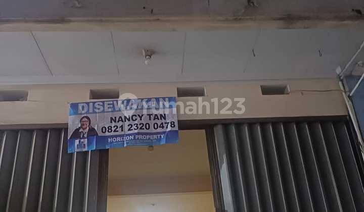 Strategic 2-Story Shophouse in Pondok Kelapa, East Jakarta Strategic 2-Story Shophouse in Pondok Kelapa, East Jakarta