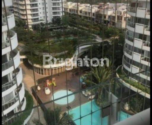 APARTEMENT THE ROYALE RESIDENT SPRINGHILL KEMAYORAN 3BR POOLVIEW 2