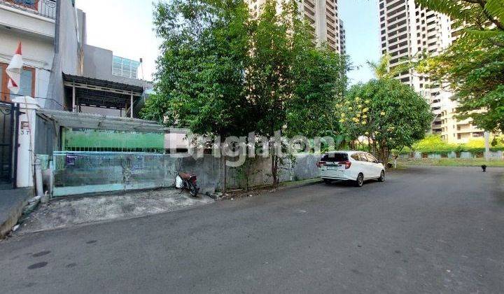 RUMAH HOEK HITUNG TANAH DIBAWAH NJOP DI ANCOL KARANG BOLONG DEKAT PINTU MASUK ANCOL , GANDHI SCHOOL 1