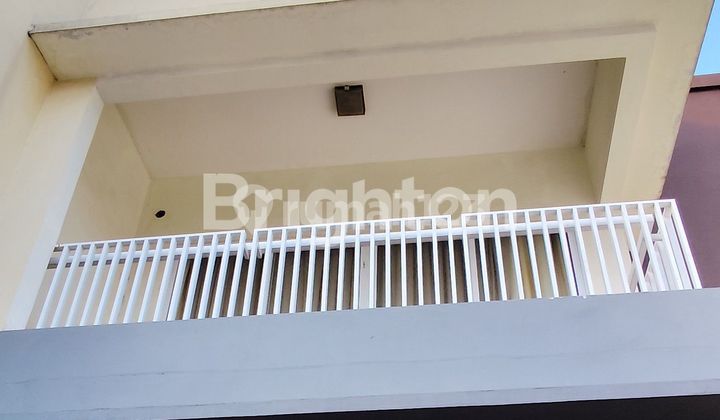 Dijual Cepat Rumah Minimalis 2 1/2 Lantai Di Jalan Mangga Duri Kepa Lokasi Strategis Dekat Dengan Pusat Kuliner, Sekolah, Mall, Universitas Dan  Rumah Sakit