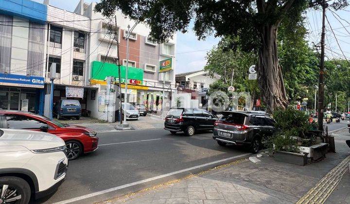 Ruko Gandeng Tanjung Duren 11/2 Lantai dekat Pasar Kopro , Di Jalaan Raya utama Tanjung duren raya 2