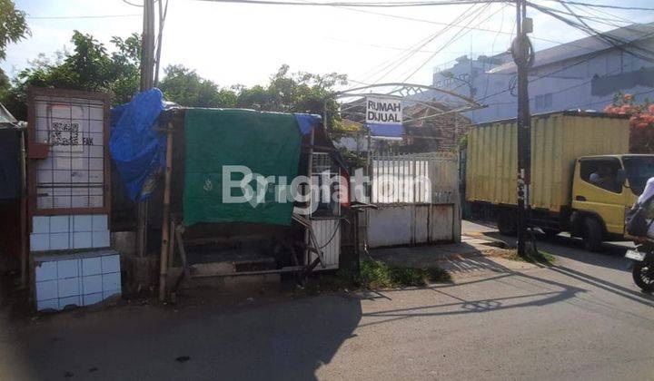 Rumah Tua HOEK hitung tanah Bandengan Utara 9x 42 M  Row Jalan 2 mobil Luas   1