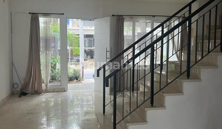 RUMAH  RIVER VALLEY LEBAK BULUS