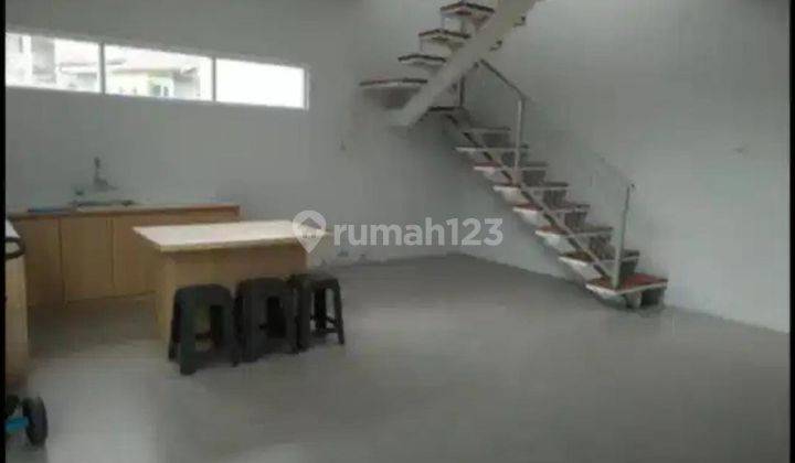 RUMAH GAYA INDUSTRIAL 2 LANTAI NEGO SAMPAI JADI 2