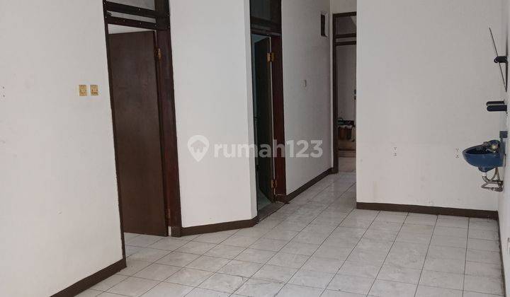 Rumah Unfurnished SHM di Taman Holis Indah 1, Bandung 1