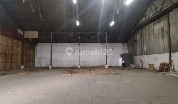 GUDANG TENGAH KOTA AKSES CONTAINER 2