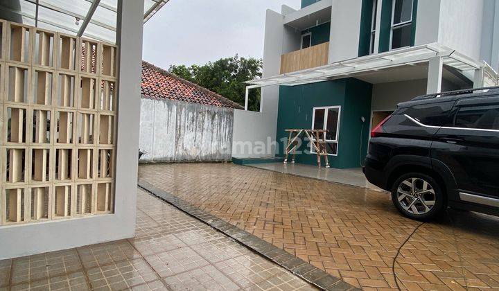 Rumah Modern 2lt Lokasi Strategis Dekat Ke Lrt Cikunir1 1