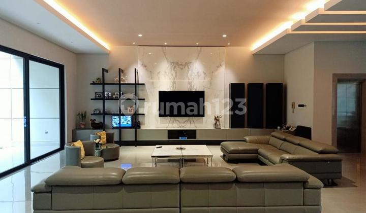 Dijual Rumah Elegan Dipik1 Luas 585m2 