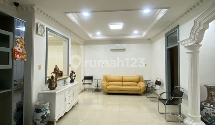 Dijual Rumah 2Gandeng Dipluit Hook & Badan Luas 530M2 SHM 2Lantai