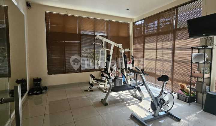 Disewakan Daerah Rumah Pik 1 Bgm Luas 276m2 Shm Furnish  2