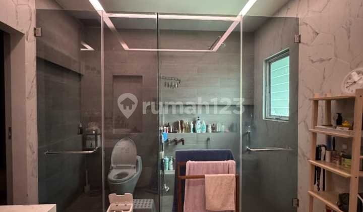 Dijual Rumah Manyar Permai Luas 162m2 Full Furnish Hadap Selatan 2