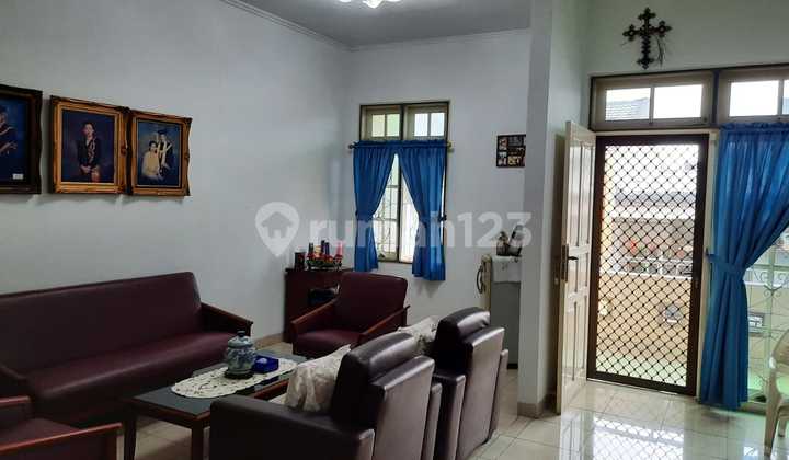 For Sale House In Teluk Gong North Jakarta Area 90m2 SHM 2.5 Floors
