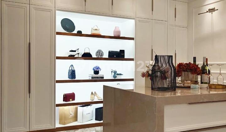 Dijual Rumah Daerah Walet Indah Hoek 3lantai Shm Ada Kolam Renang