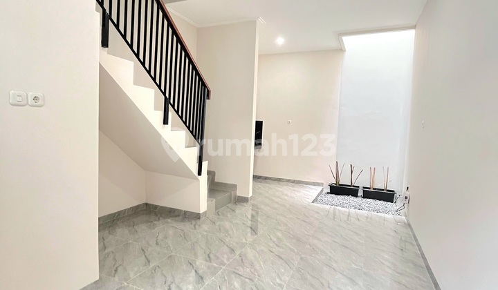 New 2-Story House in Galaxy Bekasi, 2
