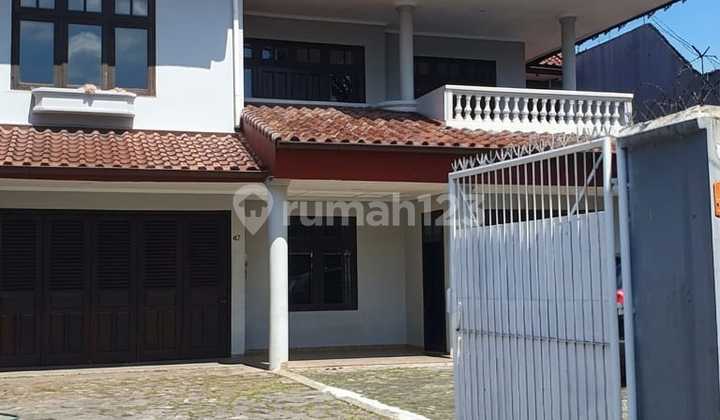 For Rent Rumah Asri 2 Lantai di Jeruk Purut Deket Kemang 1