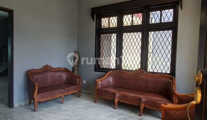 For Rent Rumah Asri 2 Lantai di Jeruk Purut Deket Kemang 2