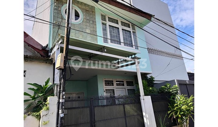 Dijual rumah di Bendungan Hilir dekat dengan Sudirman Thamrin 1
