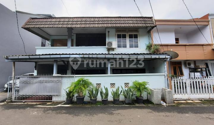 Rumah 2 lantai Lokasi Strategis di Menteng Dalam, Jakarta  2