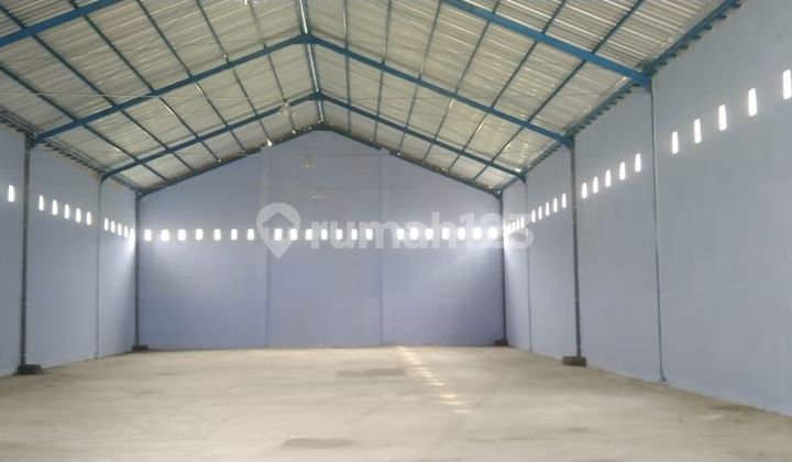 For rent new warehouse in Kediri city. For rent new warehouse in Kediri city.