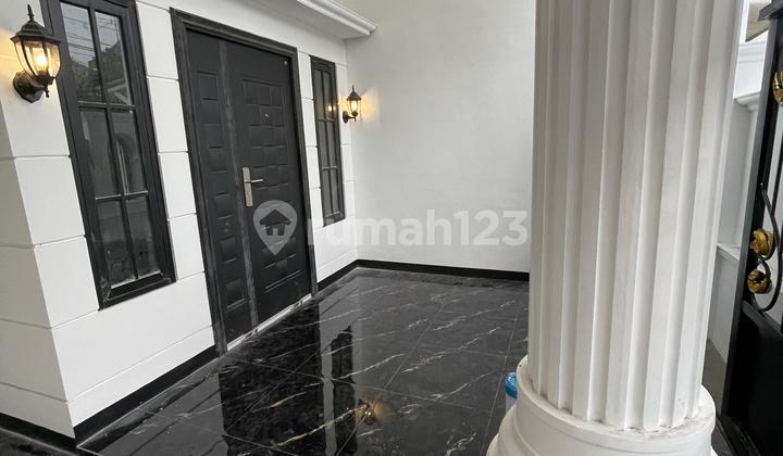 Dijual Rumah 2 Lantai Luas Bangunan 170 Meter Kondisi Baru 2