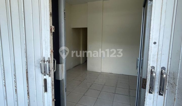 Strategic Teluk Gong Shop House in Front of Main Road, Suitable for Business/Office/Billiard/Online Shop/Expedition. Strategic Teluk Gong Shop House in Front of Main Road, Suitable for Business/Office/Billiard/Online Shop/Expedition.