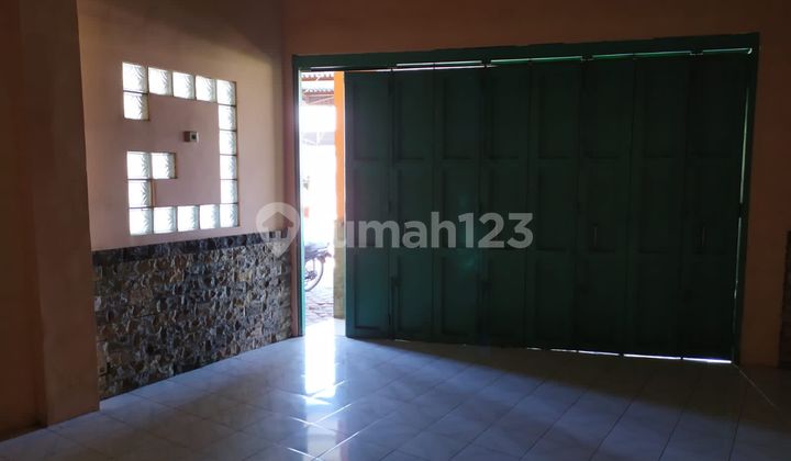 Rent/Sell Ready-to-Use Business Space in Pekalipan, Cirebon 2